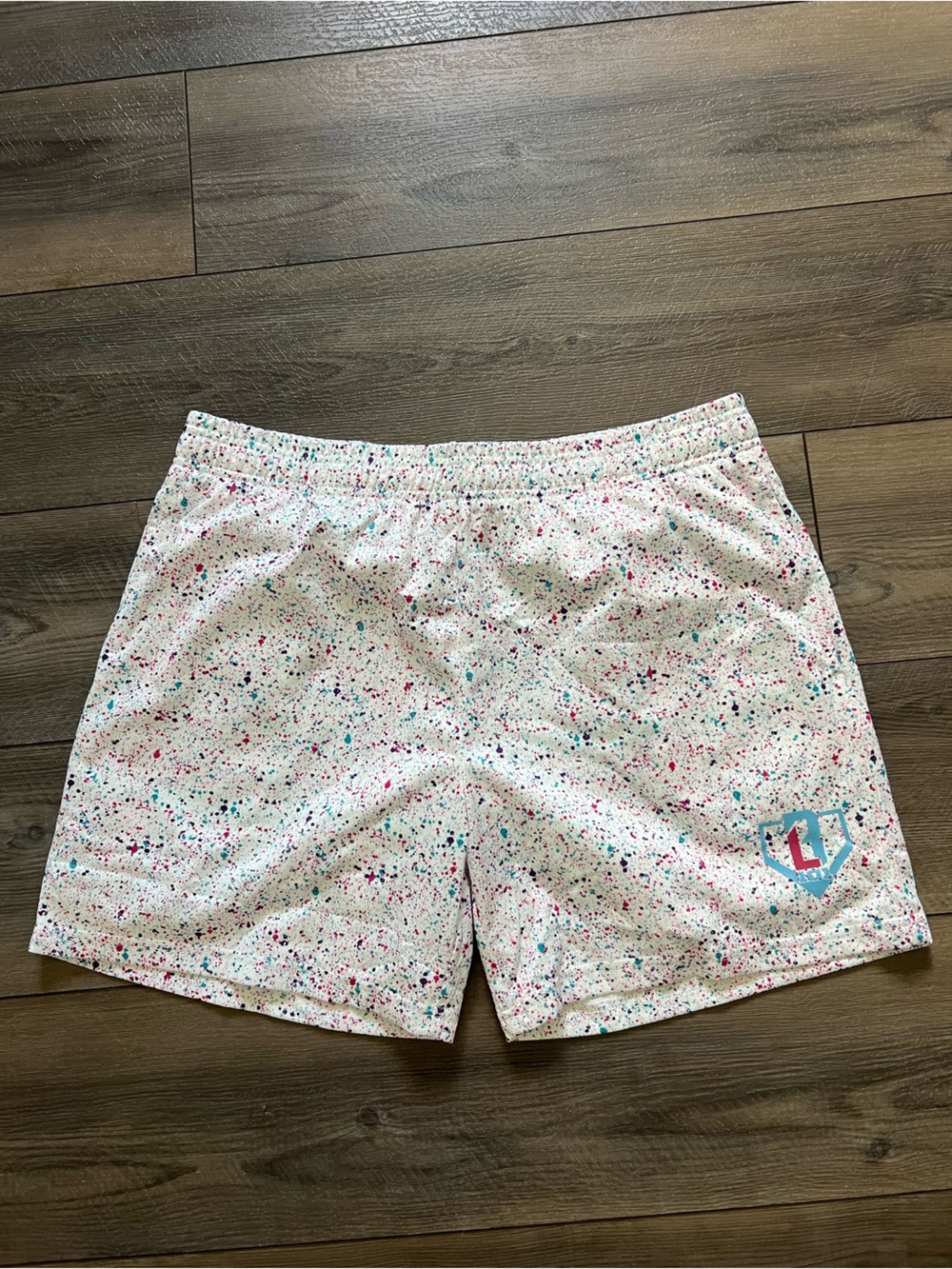 NWT Baseball Lifestyle 101 Men's White Speckle Print Casual Shorts Large